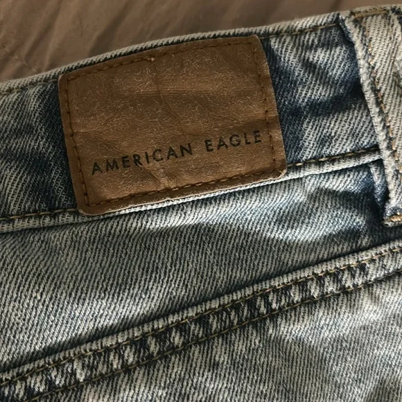 American Eagle Outfitters Distressed Jean Shorts - Picture 3 of 4